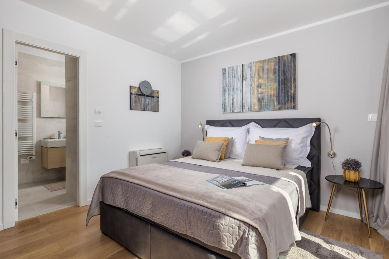 Luxury City Center Apartment -50M To The Sea Opatija Extérieur photo